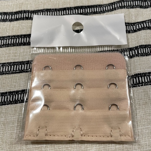 Bra Extender 3 hook Nude - Picture 3 of 6